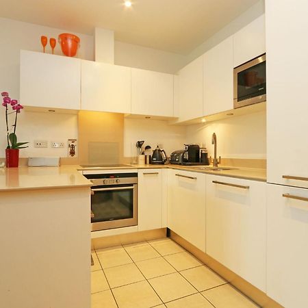 Riverside 1 Bed Apartment Лондон Экстерьер фото