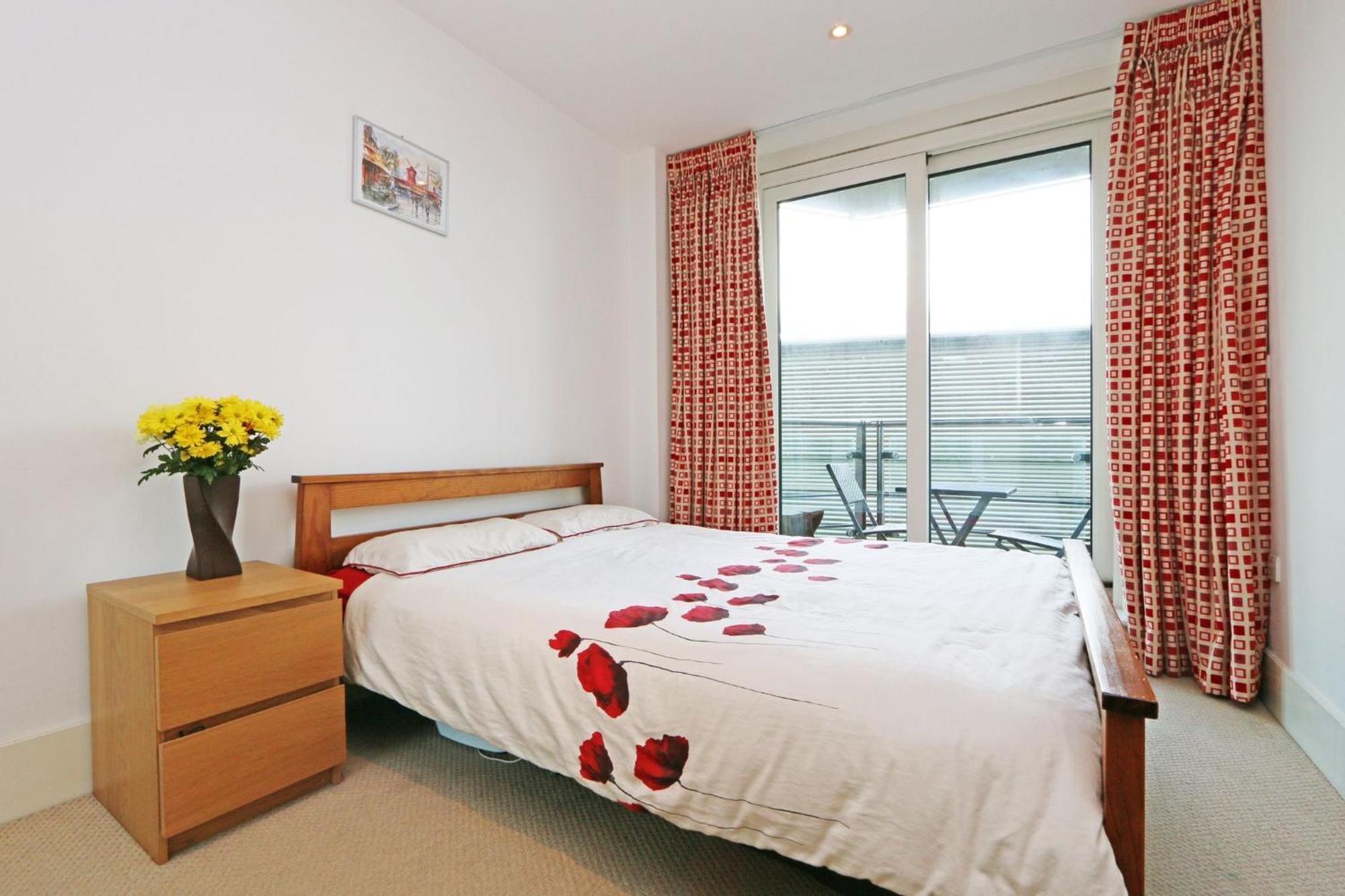Riverside 1 Bed Apartment Лондон Экстерьер фото