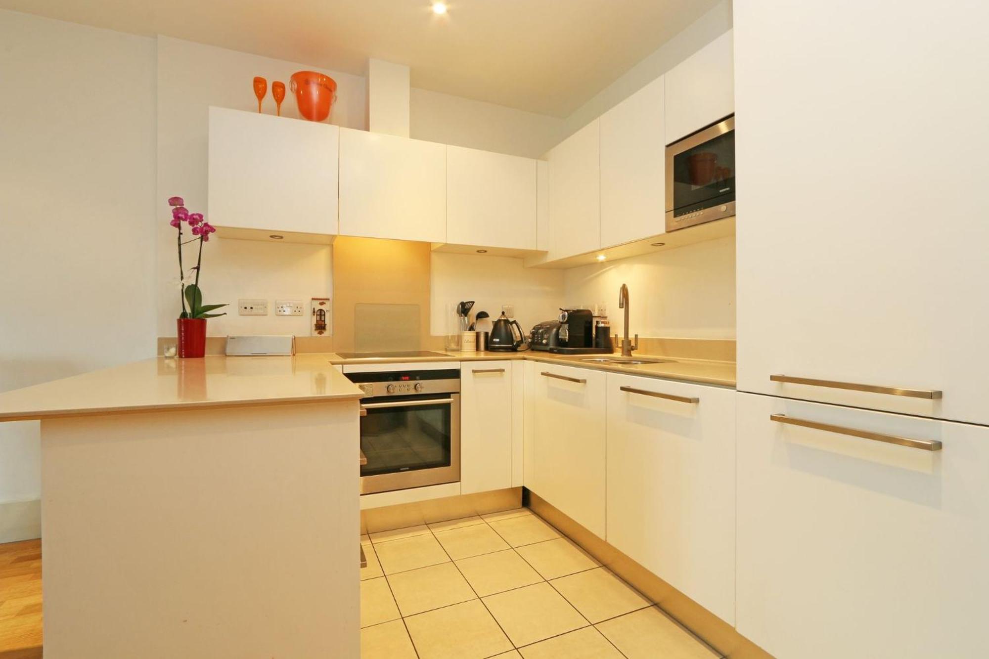 Riverside 1 Bed Apartment Лондон Экстерьер фото